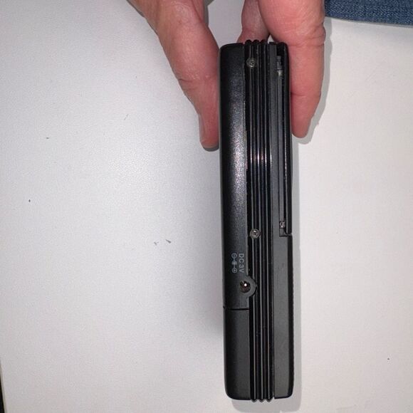 CRAIG FP516C Microcassette Recorder Black Voice Activated Untested For Parts - Picture 6 of 6